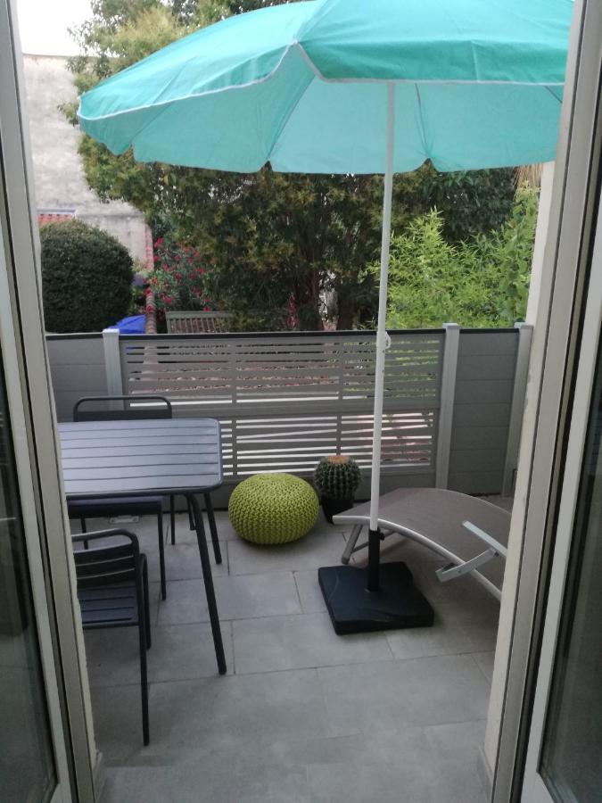 Suite Oisivete Avec Terrasse Vue Sur Patio Et Clim Montpellier Dış mekan fotoğraf